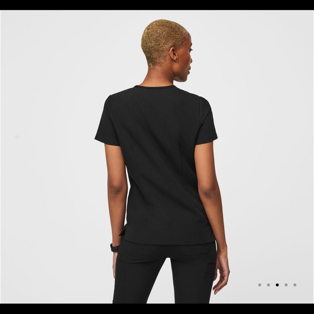 Figs black Casma scrub top
